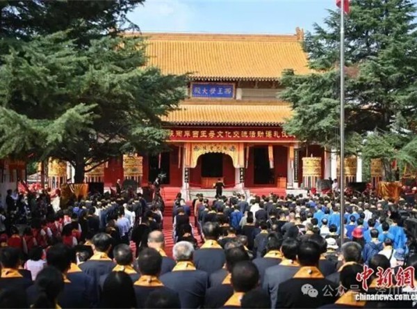 两岸信众在甘肃泾川共谒西王母