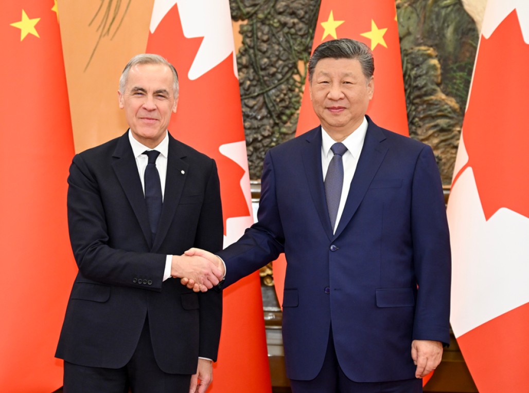 习近平会见加拿大总理卡尼