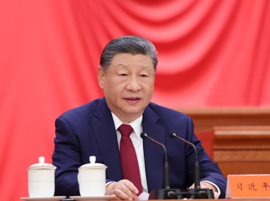 习近平出席纪念中国工农红军长征胜利90周年大会并发表重要讲话